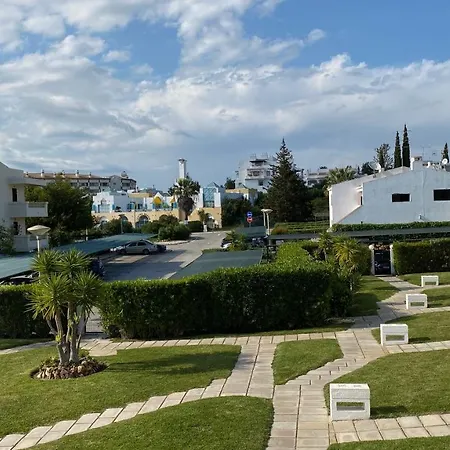 Holiday home Stunning Barracuda Apartments 5 Mins Driving From Vilamoura *