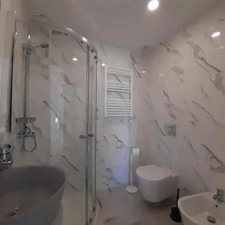 Stunning Barracuda Apartments 5 Mins Driving From Vilamoura * 奎特里拉