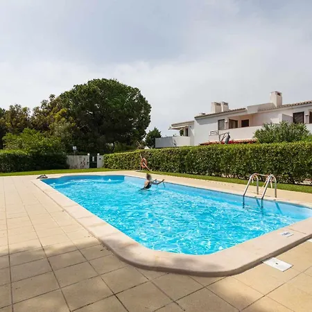 Stunning Barracuda Apartments 5 Mins Driving From Vilamoura